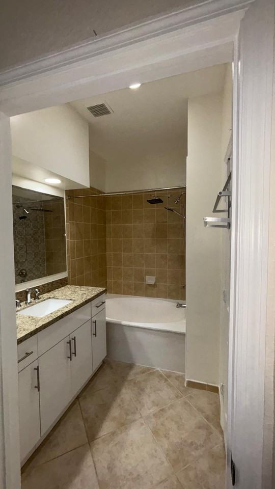 23701 Sw 110th Ave - Photo 7 of 13