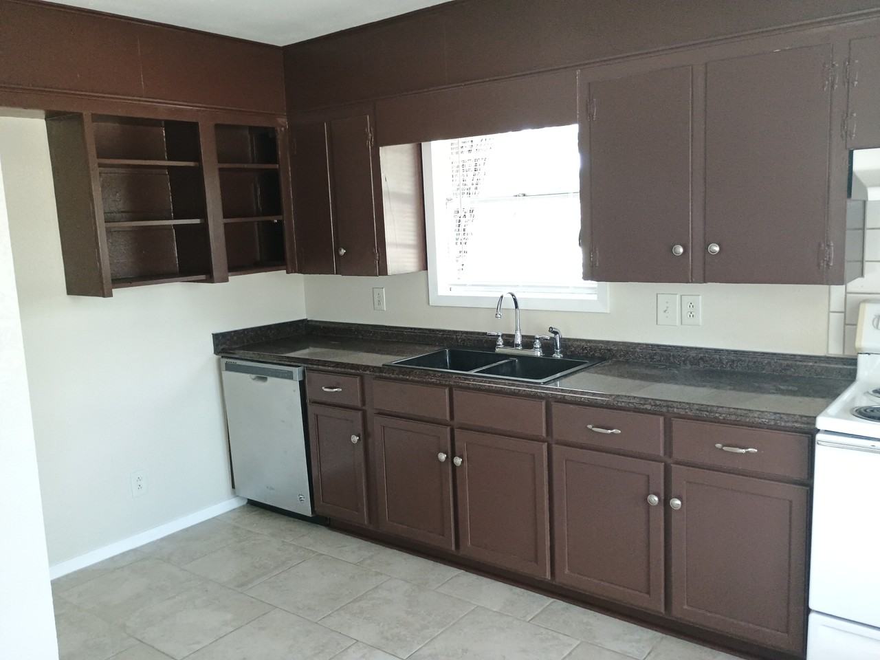 1025 Valley View St #NA - Photo 7 of 19