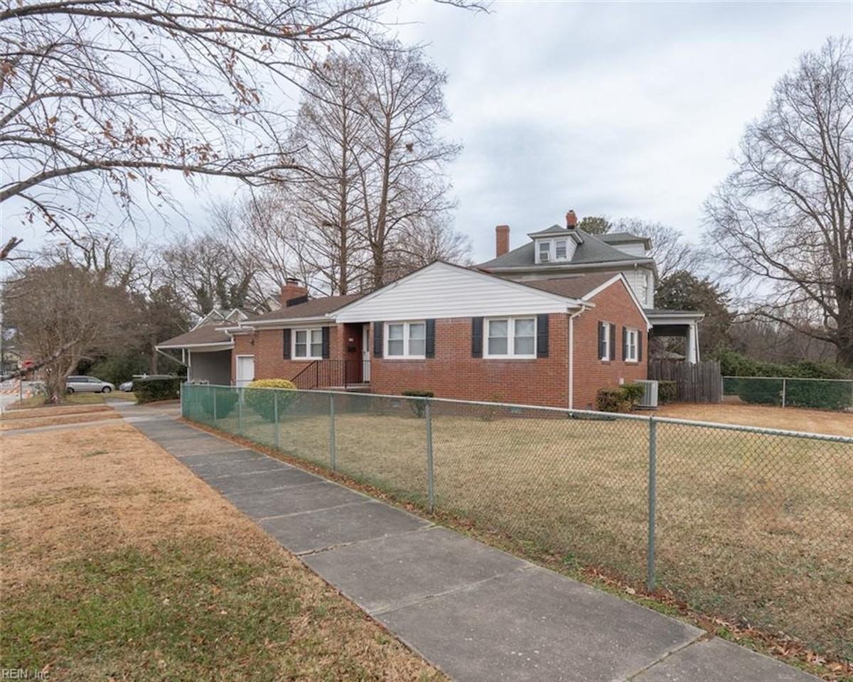 3100 Norway Pl #NA - Photo 2 of 25