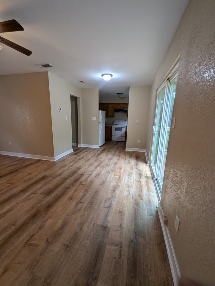 1911 45th Ave #4 - Photo 3 of 30