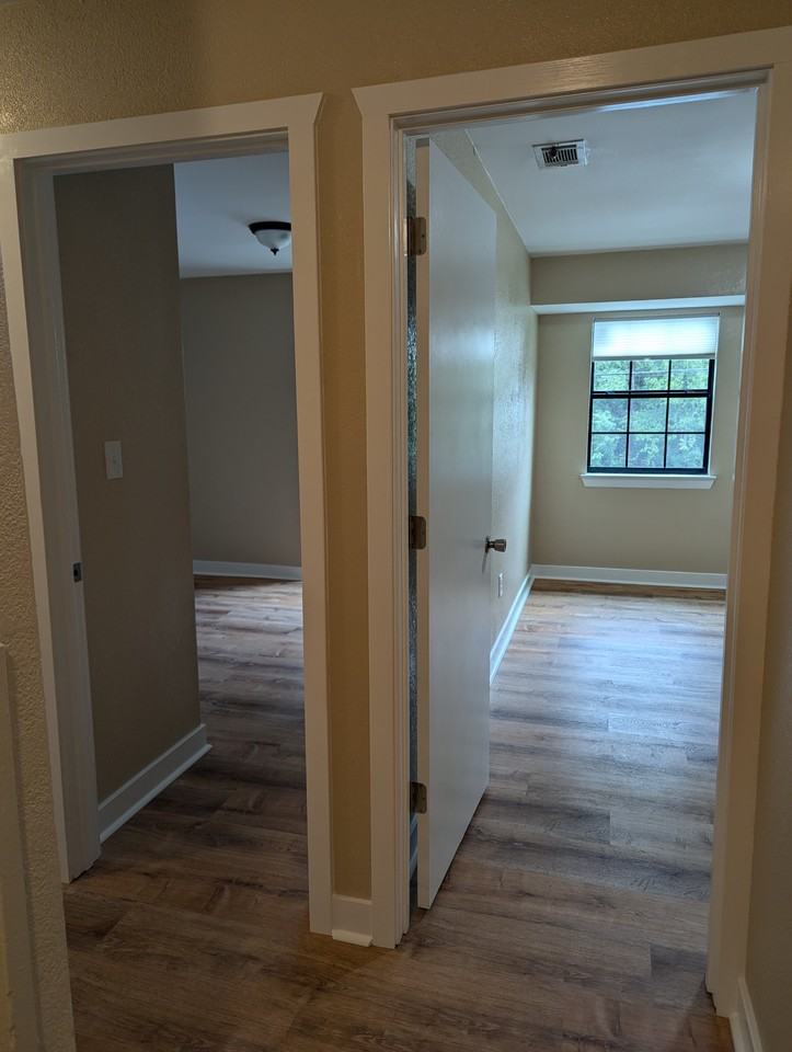 1911 45th Ave #4 - Photo 6 of 30