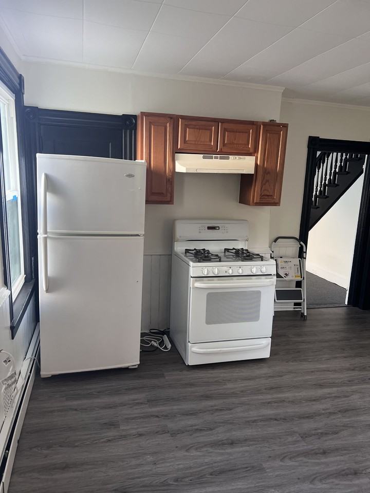 140 Center St #NA - Photo 2 of 15