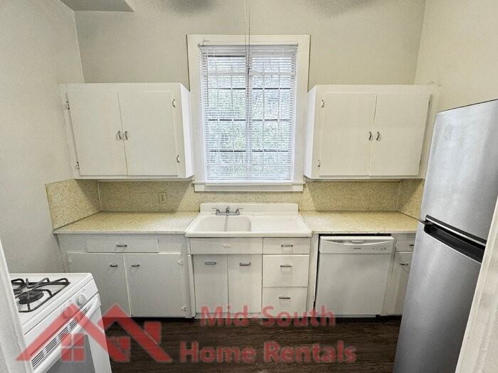 1277 Carr Ave #1 - Photo 4 of 12