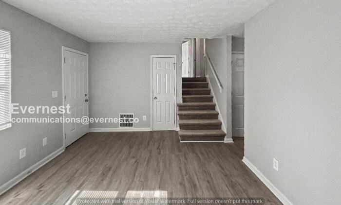 4848 Plymouth Trce - Photo 5 of 16