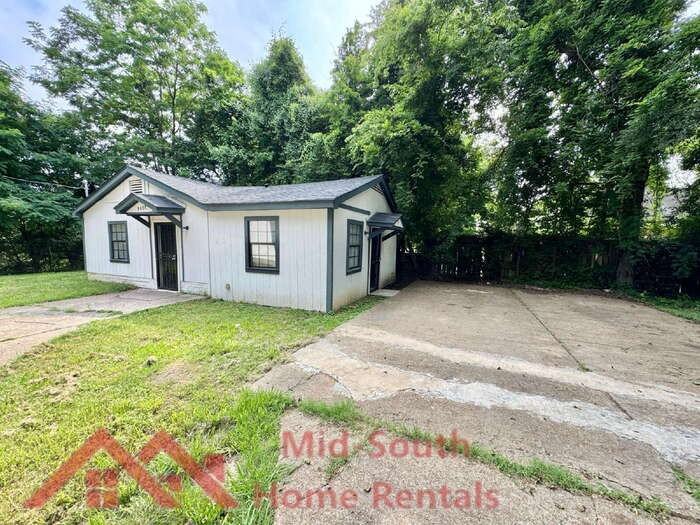 1407 Ferguson Rd - Photo 3 of 15