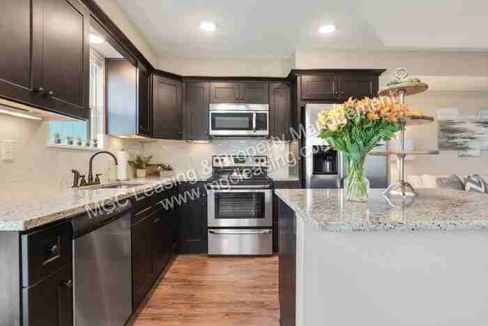 28 Ne 93rd St - Photo 2 of 20