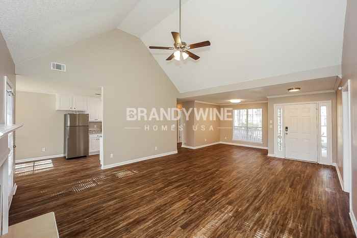 165 White Oak Way - Photo 4 of 19