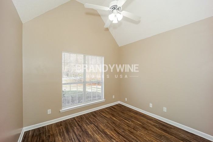 165 White Oak Way - Photo 7 of 19