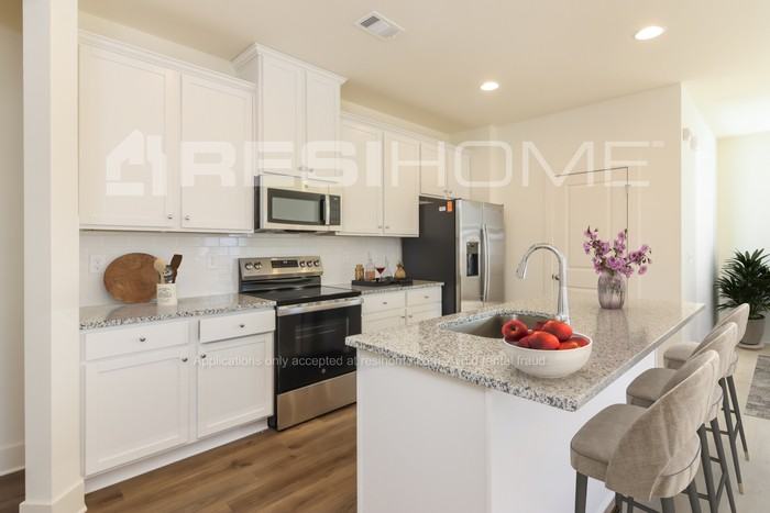 144 Bear Cir - Photo 3 of 17