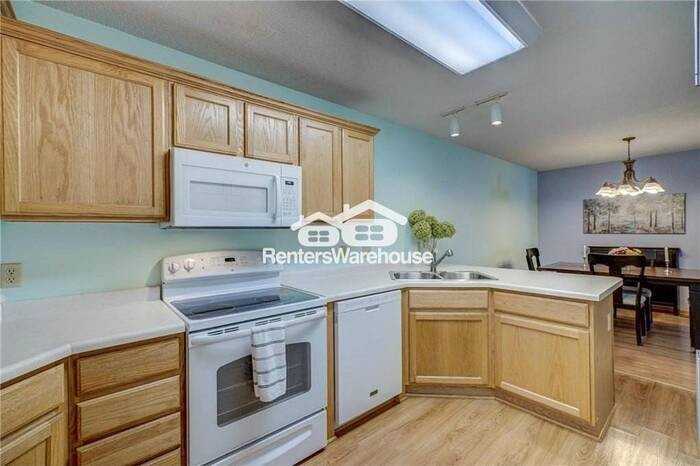 2082 Willow Cir - Photo 4 of 12