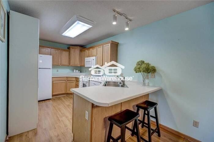 2082 Willow Cir - Photo 5 of 12