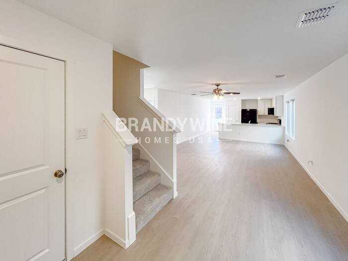 241 Bable Run Dr - Photo 5 of 28