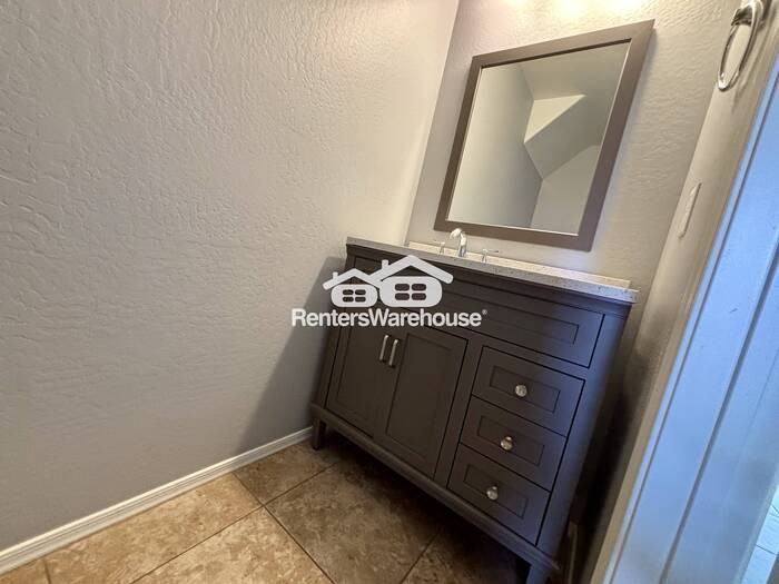 1717 W Buckhorn Trl - Photo 4 of 15