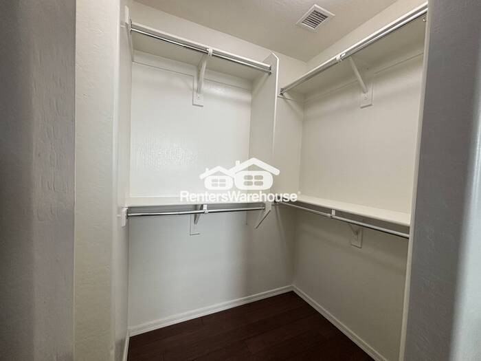 1717 W Buckhorn Trl - Photo 6 of 15