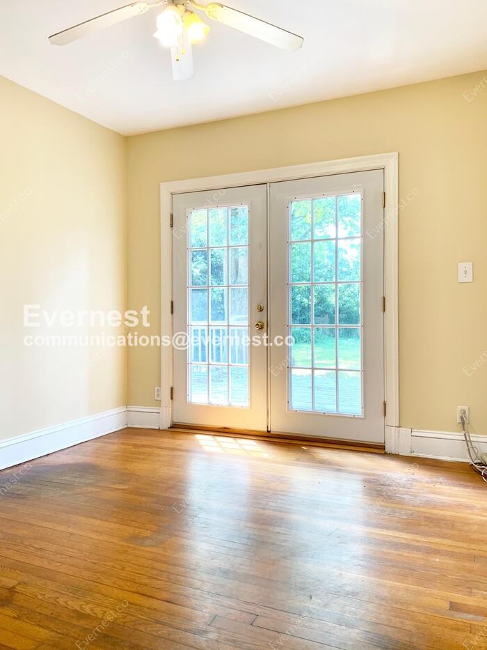 2709 Lafayette Ave - Photo 6 of 20