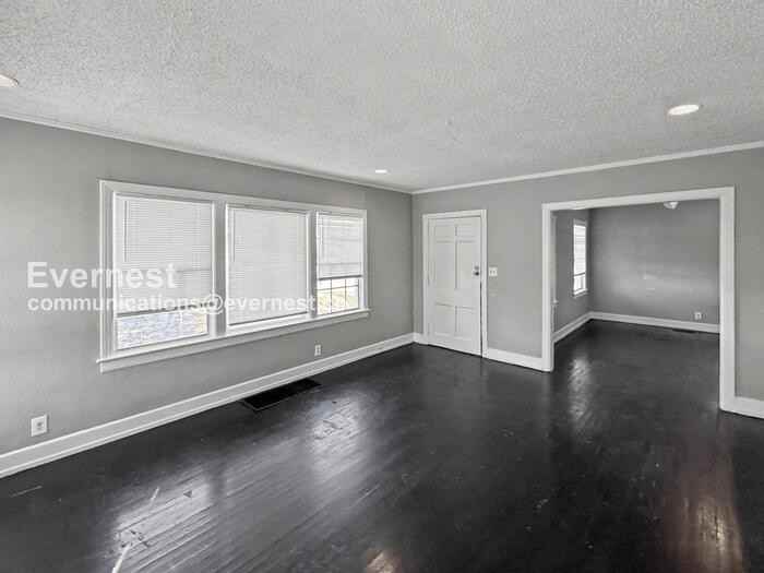 1701 4th Ave W - Photo 5 of 23