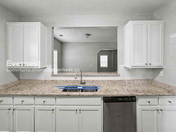 8641 Thomas Rd - Photo 4 of 28