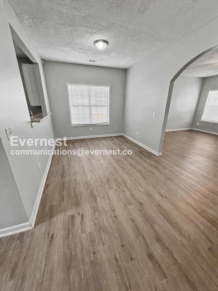 8641 Thomas Rd - Photo 6 of 28