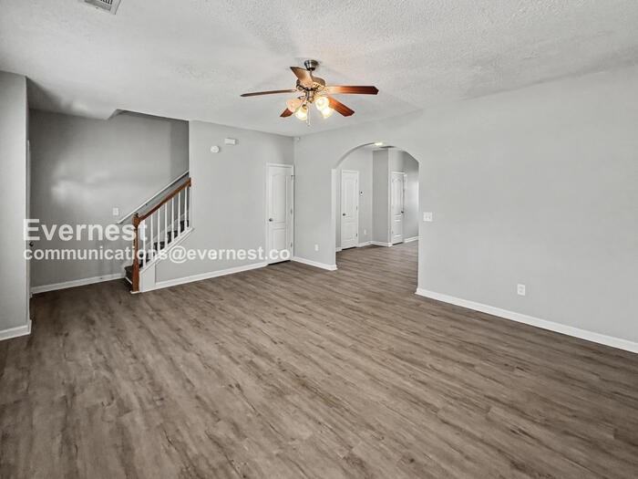 8641 Thomas Rd - Photo 7 of 28