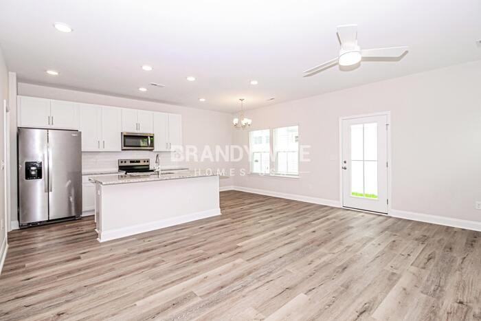 1232 Wildflower Dr - Photo 6 of 48