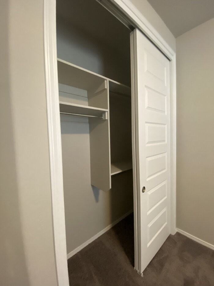 6316 Kestrel Dr Ne - Photo 5 of 34