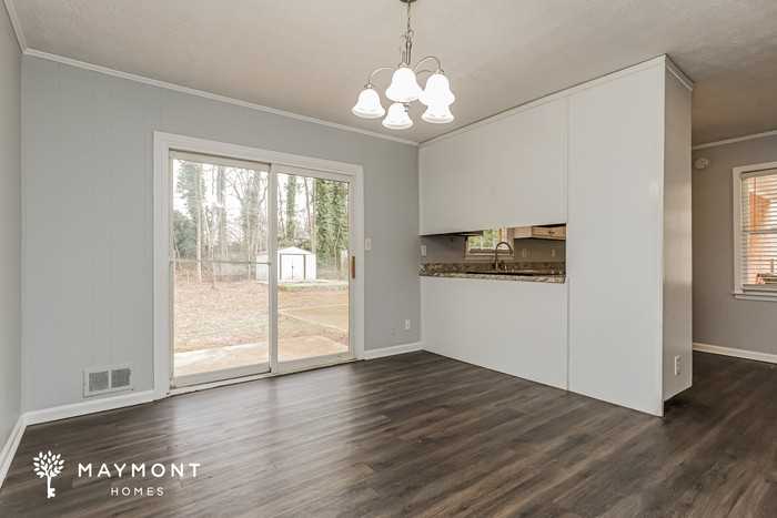 1716 Hallmark Dr - Photo 6 of 15