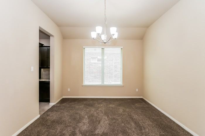 3526 Cambridge Falls Dr - Photo 4 of 15