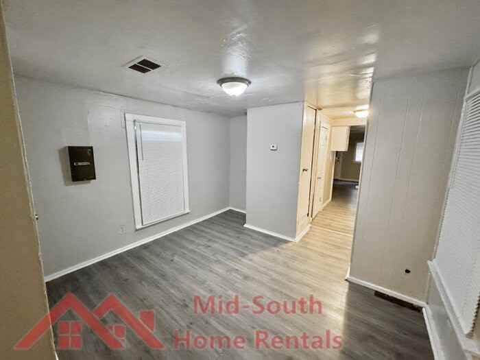 1536 Brookins St - Photo 6 of 15