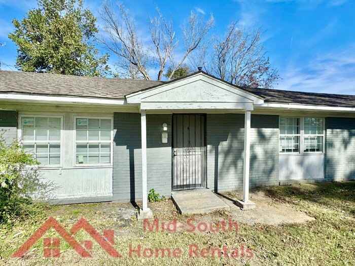 1645 Wells Station Rd #4 - Photo 2 of 16