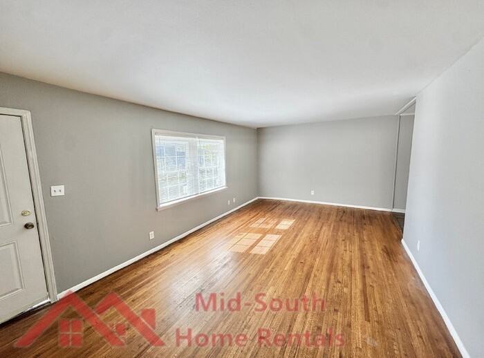 1645 Wells Station Rd #4 - Photo 4 of 16