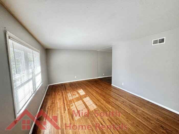 1645 Wells Station Rd #4 - Photo 5 of 16