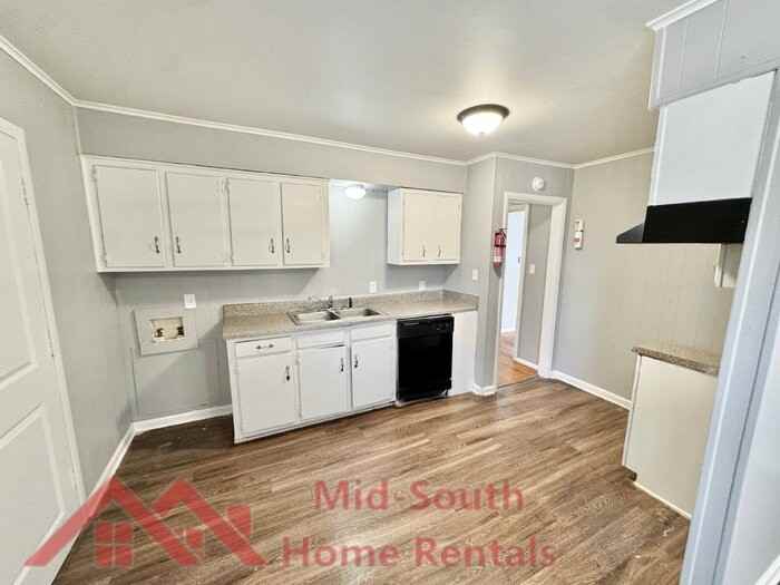 1645 Wells Station Rd #4 - Photo 6 of 16