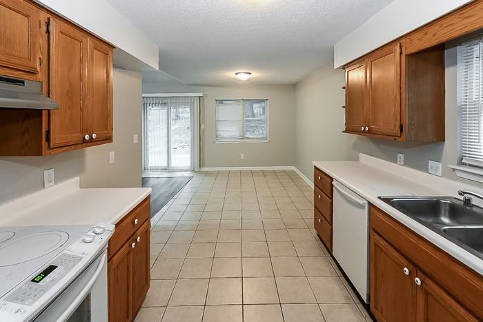 13808 Wimbledon Loop - Photo 3 of 10