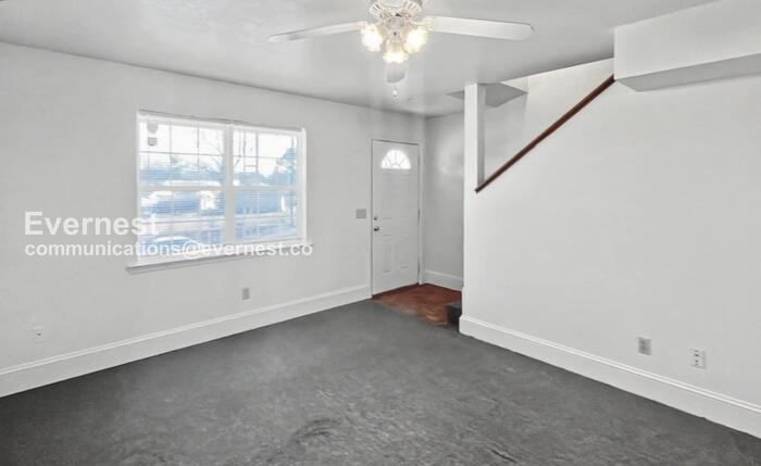 1311 E 31st St #A - Photo 3 of 15