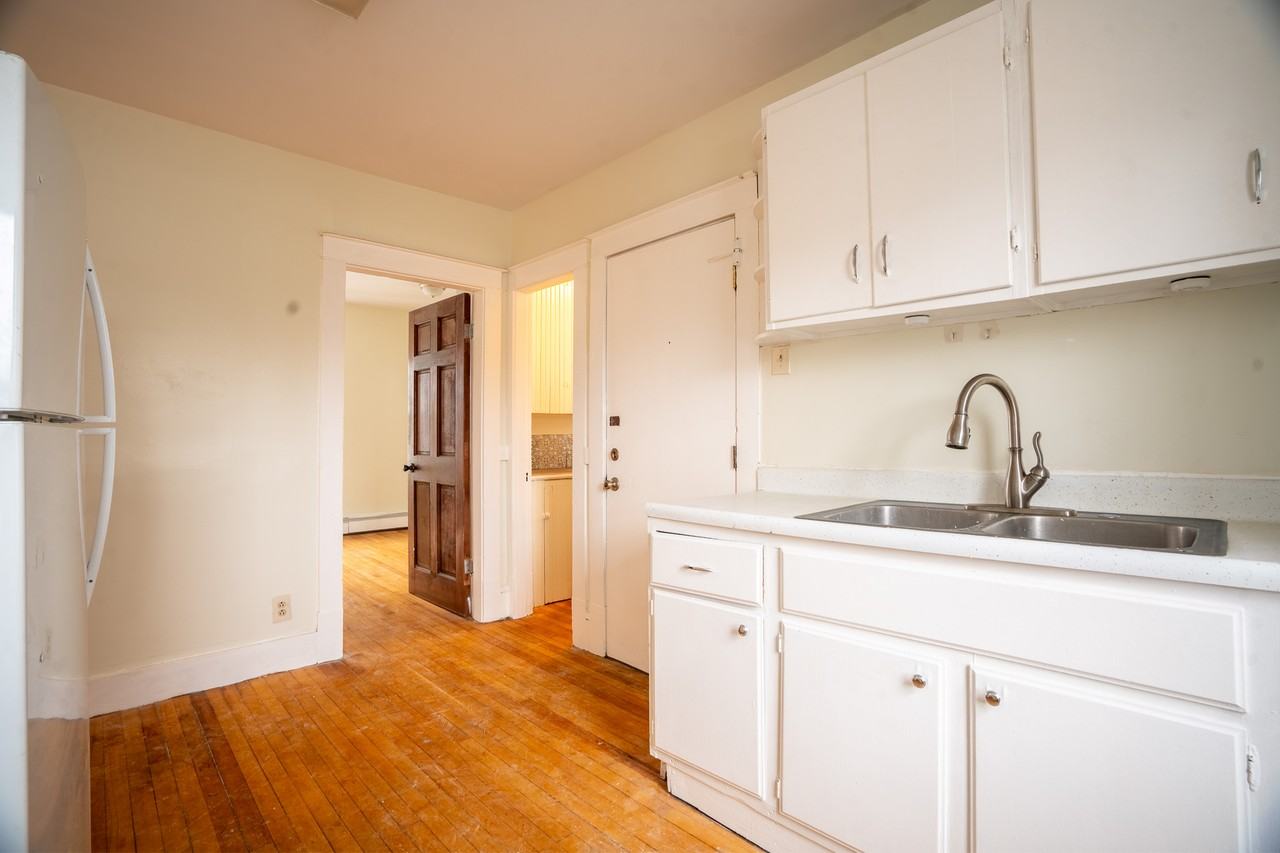 7 Mulberry St #2 - Photo 2 of 6