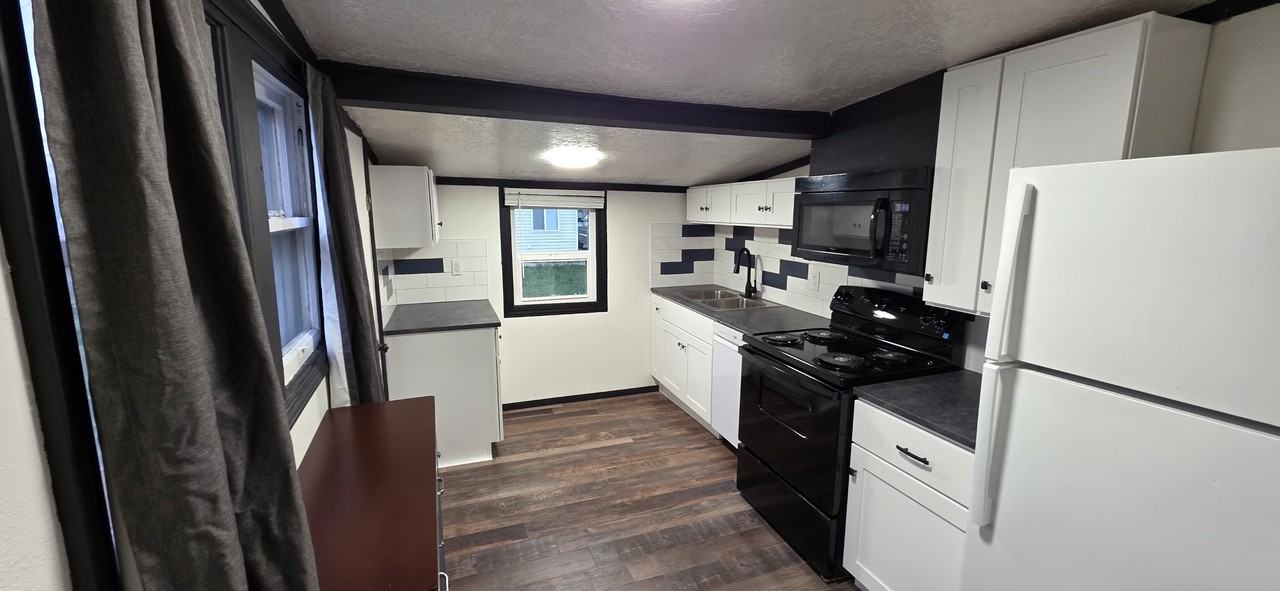 221 Elm St #NA - Photo 7 of 24