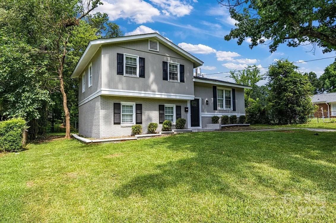 609 Bilmark Ave - Photo 2 of 12