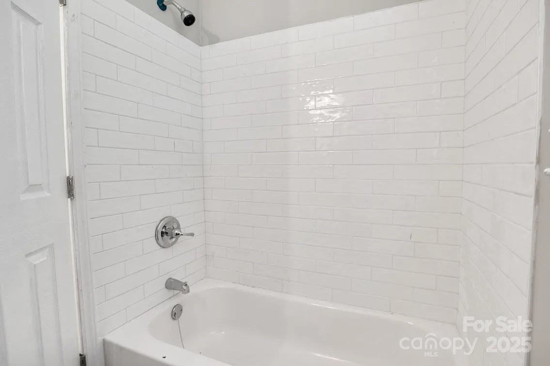 609 Bilmark Ave - Photo 6 of 12