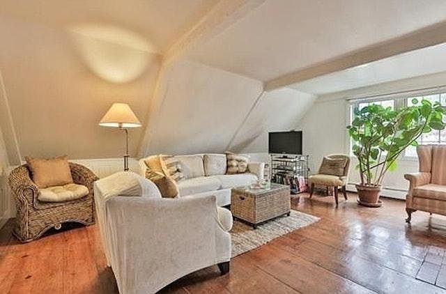 20 Horton St #D - Photo 2 of 37