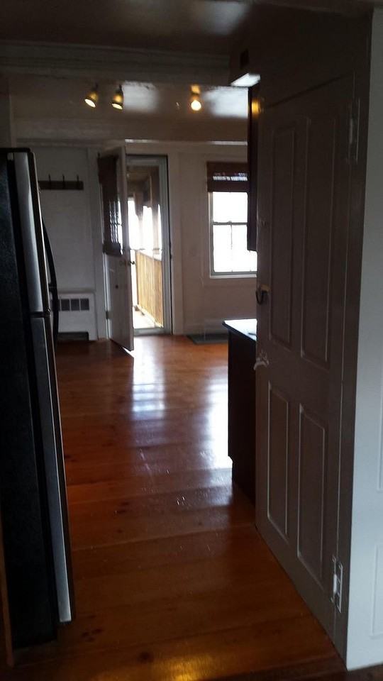 20 Horton St #D - Photo 4 of 37