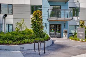 featured image of 633 Gardena Dr