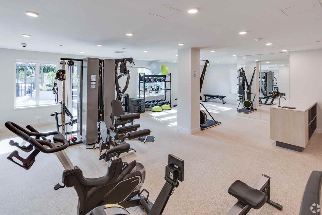 The Layla - Photo 6 of 50