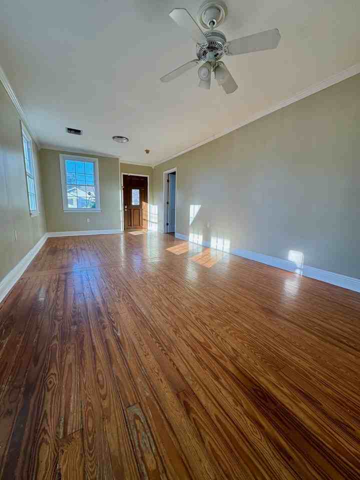1822 Homer St #NA - Photo 2 of 18