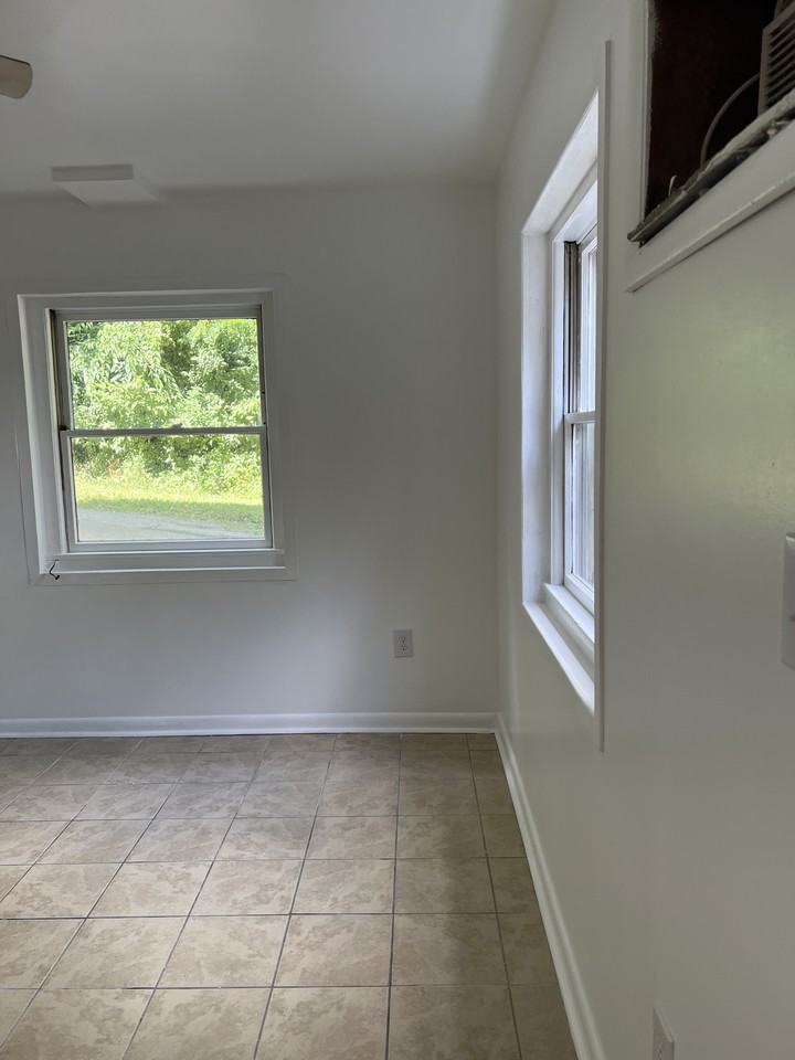 304 W Sevier Hts #3 - Photo 5 of 10