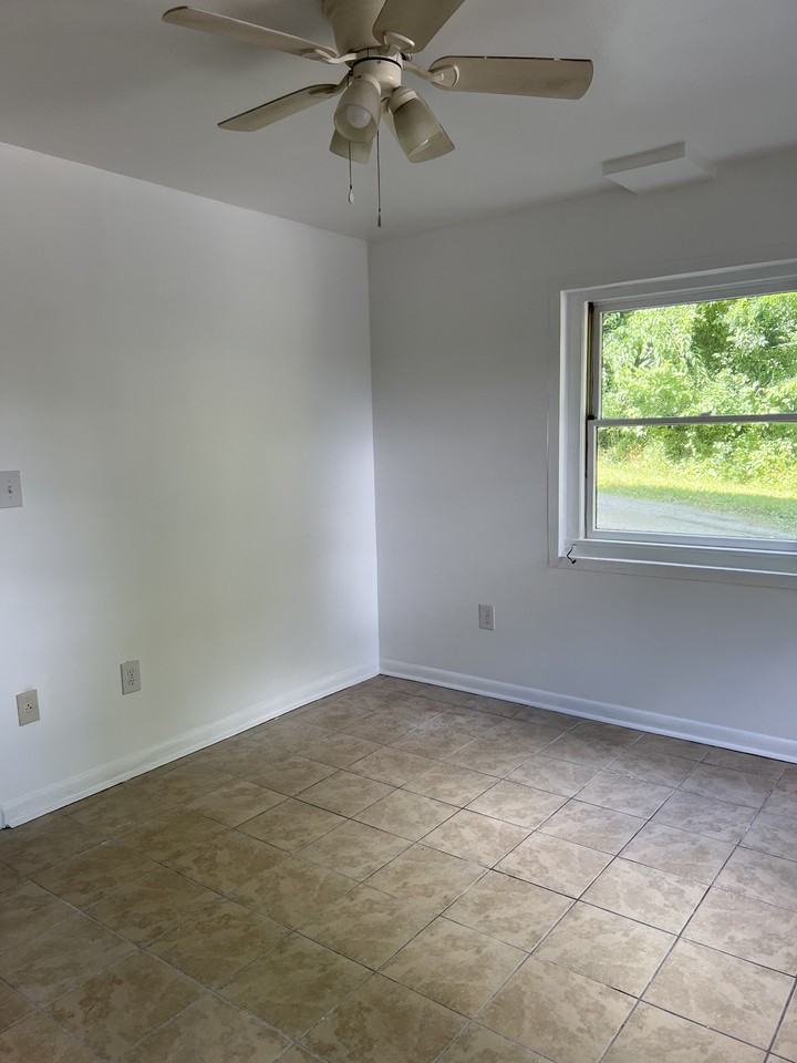 304 W Sevier Hts #3 - Photo 6 of 10