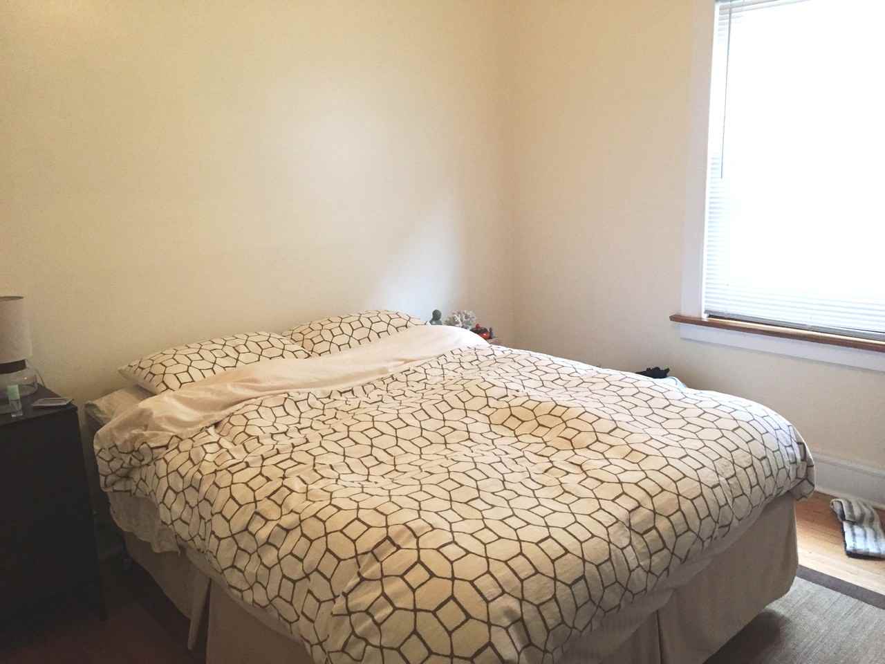 3502 3502 08 W. Grace St. #3506-1 - Photo 6 of 8