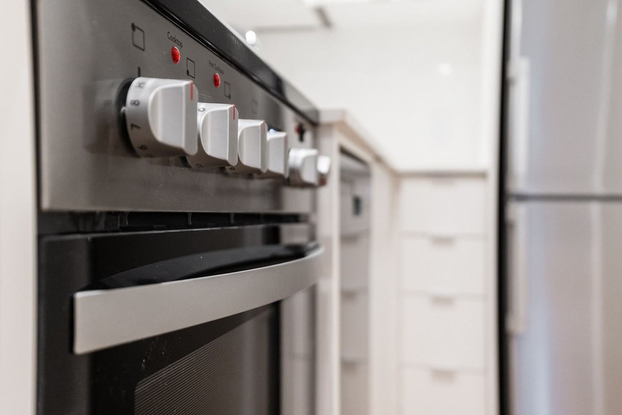 110 Oriole Parkway - Photo 3 of 50