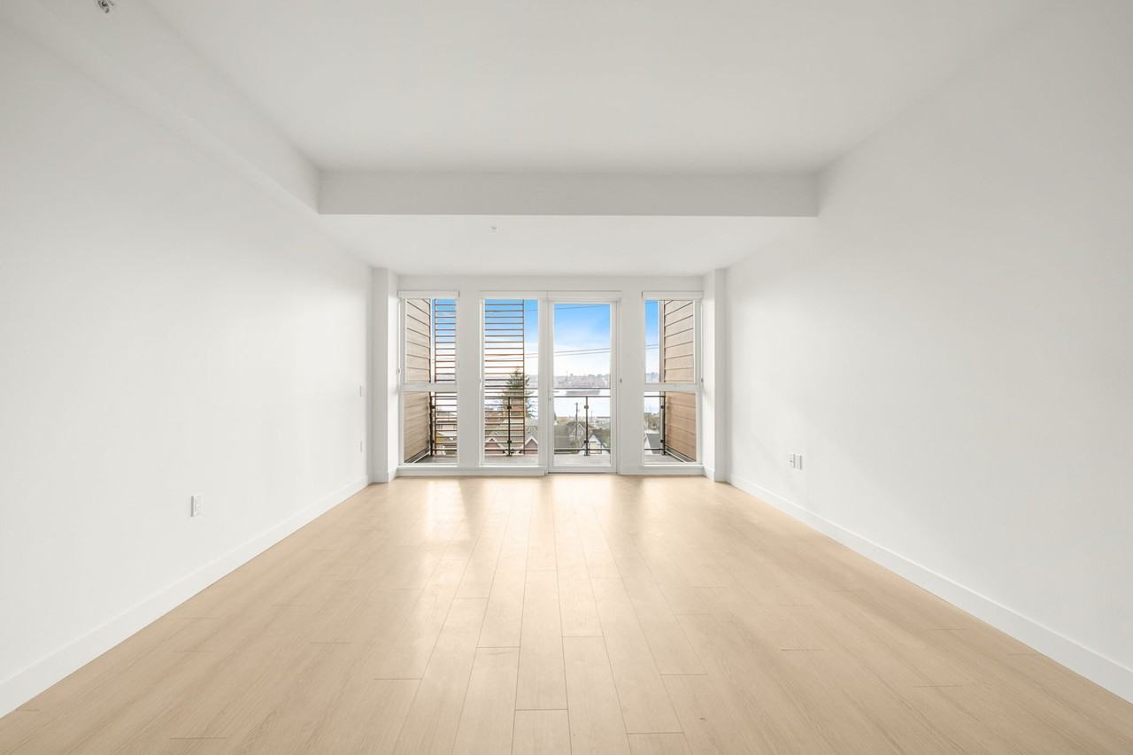 422 East 3rd Street #407 - Photo 3 of 23