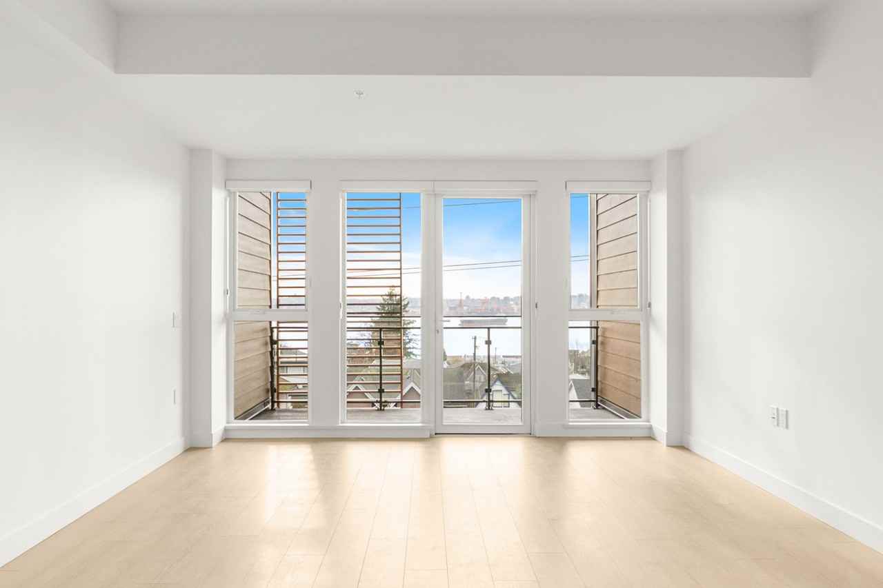 422 East 3rd Street #407 - Photo 4 of 23