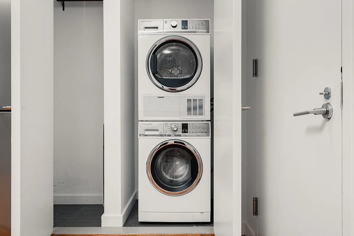 123 Melrose St #215 - Photo 4 of 20